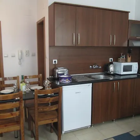 Todorini Kuli Apartamento *